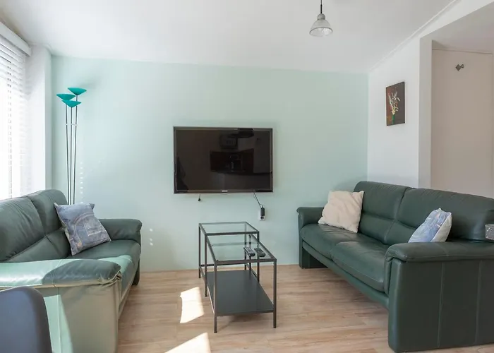 House In Near Scenic Holiday home